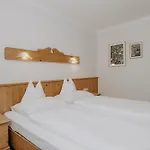 Gut Berg Naturhotel Hotell 4*