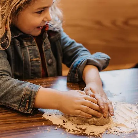 Gut Berg Naturhotel ホテル