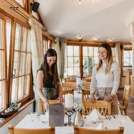 Gut Berg Naturhotel 4*