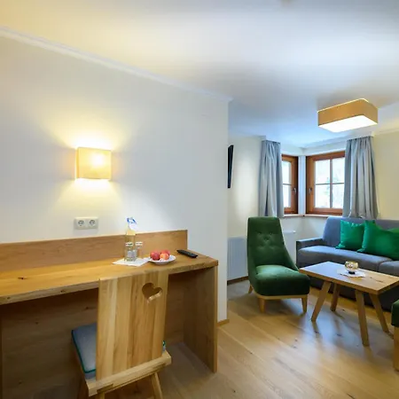 Gut Berg Naturhotel 4*