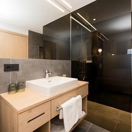 Gut Berg Naturhotel Hotel 4*