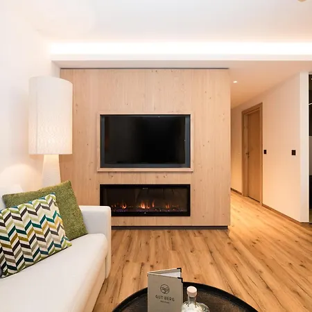 ホテル Gut Berg Naturhotel ザンクト・ヨーハン・イム・ポンガウ