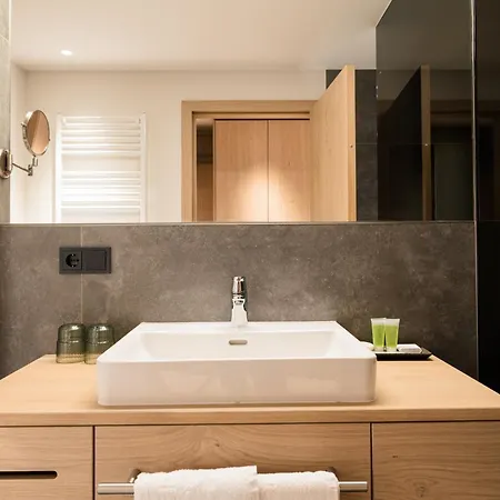 Gut Berg Naturhotel 4*