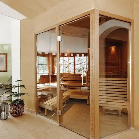 Gut Berg Naturhotel ホテル