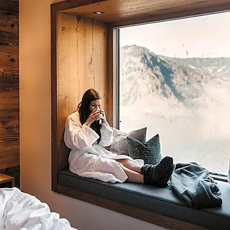 Gut Berg Naturhotel 호텔