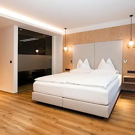 Gut Berg Naturhotel 4*