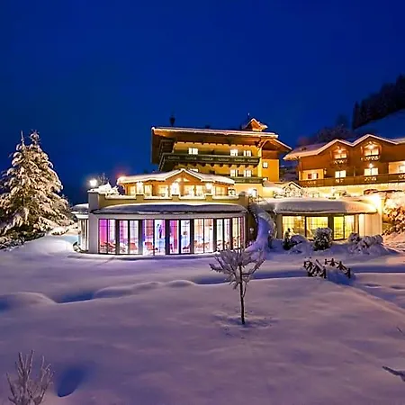 Gut Berg Naturhotel 호텔
