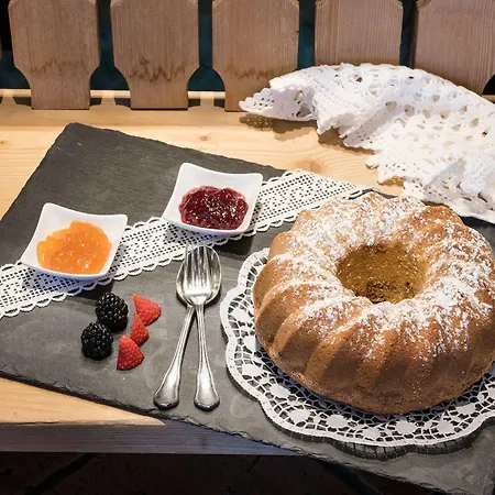 Gut Berg Naturhotel 호텔 4*