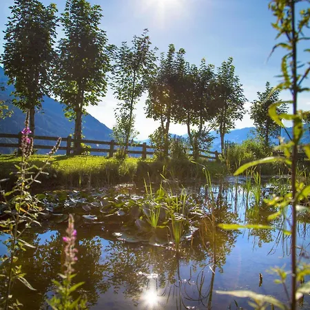 Gut Berg Naturhotel 호텔 4*